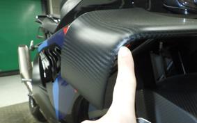 BMW M1000RR 2025