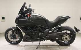 DUCATI DIAVEL Carbon 2011