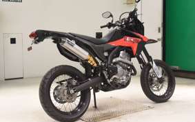 HONDA CRF250M 2005 MD38