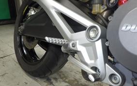 DUCATI MONSTER 696 2010