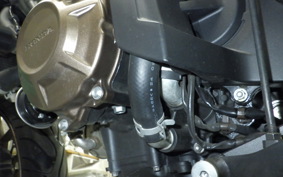 HONDA CB650R E-Clutch 2025 RH17