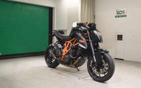 KTM 1290 SUPER DUKE R 2016