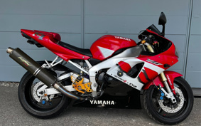YAMAHA YZF-R1 2000 RN04