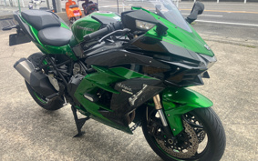 KAWASAKI NINJA H2 SX SE 2018 ZXT02P