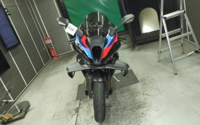 BMW M1000RR 2025
