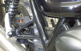 TRIUMPH STREET TWIN 2016