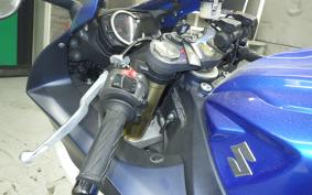 SUZUKI GSX-R750 2013