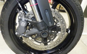 HUSQVARNA スバルトピレン801 2024