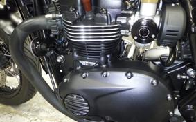 TRIUMPH BONNEVILLE T120 2025
