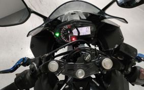YAMAHA YZF-R25 RG10J