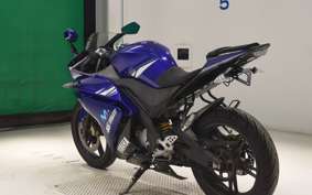 YAMAHA YZF-R125 2015
