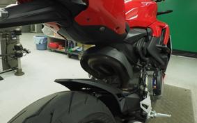 DUCATI STREETFIGHTER V2 2023