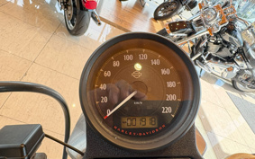 HARLEY HARLEY XL883L 2018 CR2