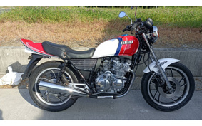 YAMAHA XJ550 4V8
