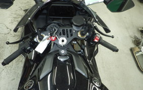 YAMAHA YZF-R1 M 2025