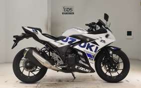 SUZUKI GSX250 R