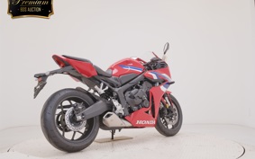 HONDA CBR650R E-Clutch 2025 RH17