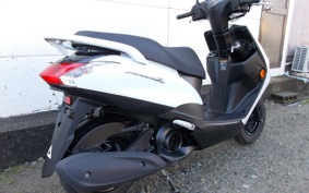 YAMAHA AXIS Z