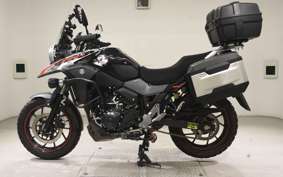 SUZUKI Vｽﾄﾛｰﾑ250A