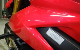 DUCATI STREETFIGHTER V4 S 2021