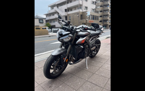 TRIUMPH  TRIUMPH  STREET  TRIPLE RS 2023 HDA614