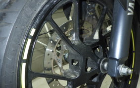 YAMAHA MT-15