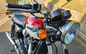 TRIUMPH BONNEVILLE T100 2022 DAD70G