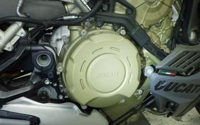 DUCATI STREETFIGHTER V4 S 2023