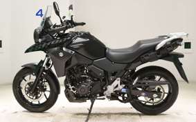 SUZUKI Vｽﾄﾛｰﾑ250