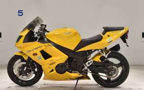 TRIUMPH DAYTONA 600 2004