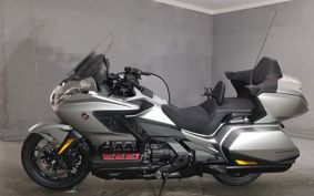 HONDA GL1800 TOUR  2025 SC79