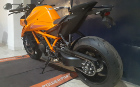 KTM 1390 SUPER DUKE R EVO V3940