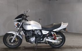 SUZUKI INAZUMA 1200 GV76A