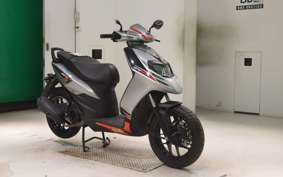 APRILIA SR125