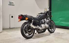 HONDA CB900F 2024