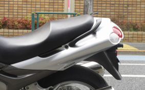 KAWASAKI ZZ1200 NINJA R 2002 20C001