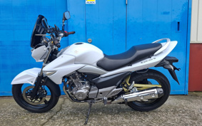 SUZUKI GSR250 GJ55D