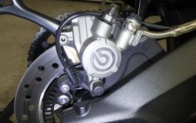 TRIUMPH STREET TRIPLE RS 2025