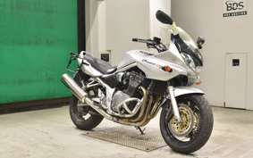 SUZUKI BANDIT 1200 S 2004 GV77A