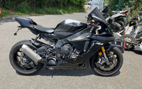 YAMAHA YZF-R1 2018 RN49