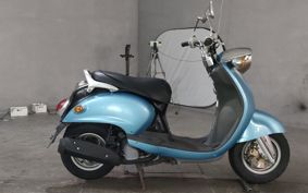 YAMAHA VINO 125 SE24
