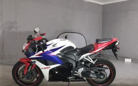 HONDA CBR600RR 2011 PC40