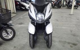 YAMAHA TRICITY 125 SE82J