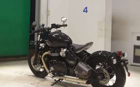 TRIUMPH BONNEVILLE BOBBER 2022