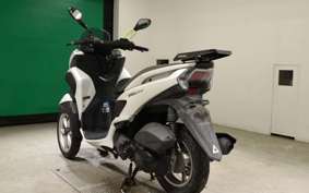 YAMAHA TRICITY 125 SE82J
