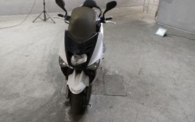 YAMAHA MAJESTY 125 SE27