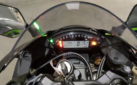 KAWASAKI ZX 10 NINJA R SE ZXT02E