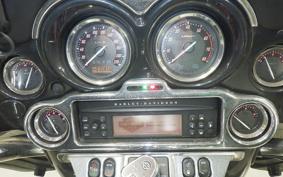 HARLEY FLHTCUSE 1800CVO 2013