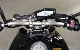 YAMAHA MT-09 RN34J