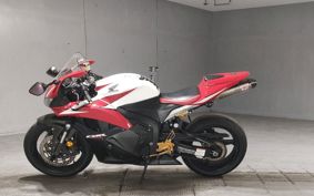 HONDA CBR600RR PC40